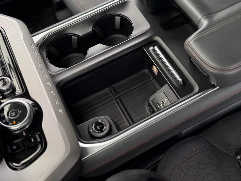 Certified 2025 Ford Expedition Active AWD/4WD image 29