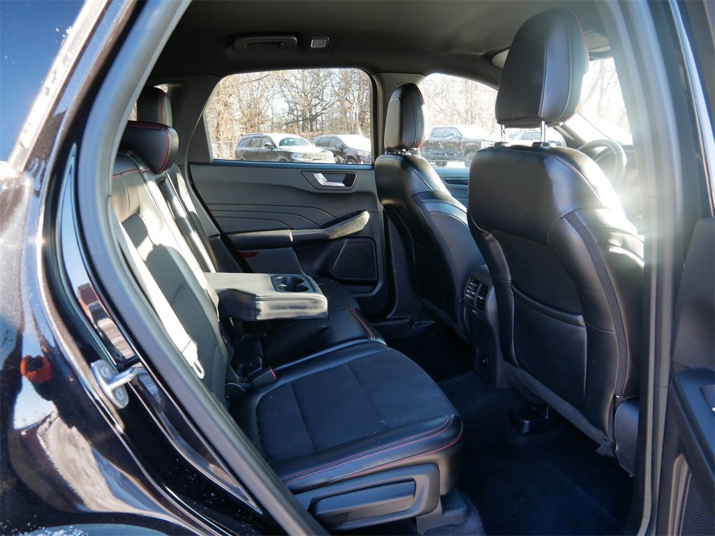 Certified 2024 Ford Escape ST-Line image 9