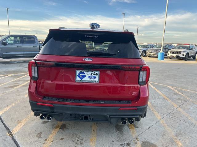 Certified 2025 Ford Explorer ST image 4