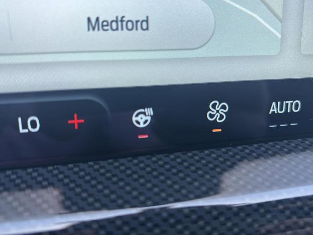 Certified 2025 Ford Escape ST-Line w/ Equipment Group 301A image 19