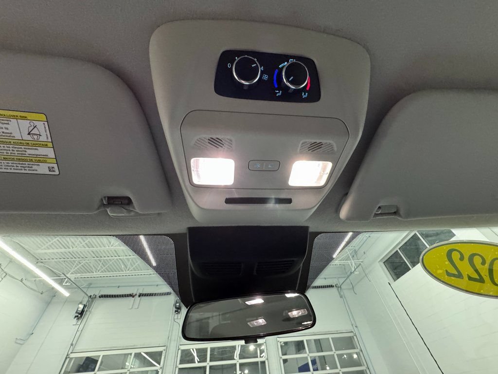 Certified 2022 Ford Transit 350 XLT RWD image 25
