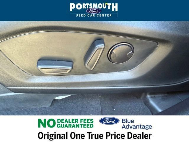 Certified 2022 Ford Explorer XLT w/ Equipment Group 202A image 30