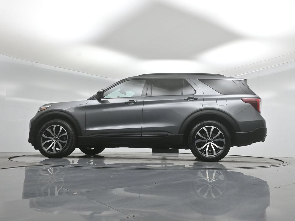 Certified 2022 Ford Explorer ST-Line w/ Class IV Trailer Tow Package AWD/4WD image 44