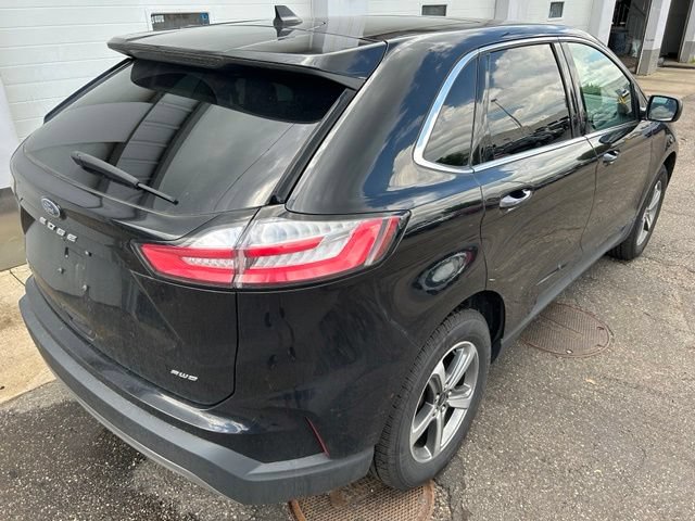 Certified 2024 Ford Edge SEL w/ Convenience Package AWD/4WD image 5