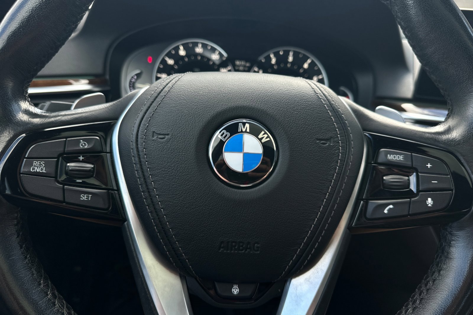 Used 2018 BMW 530i image 25