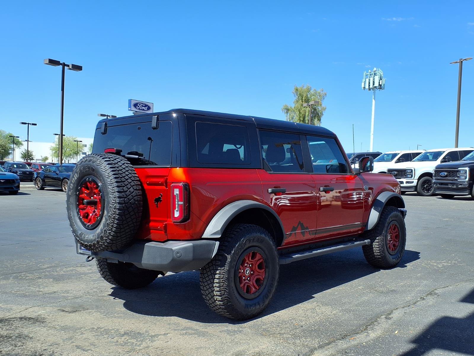 Certified 2024 Ford Bronco Wildtrak AWD/4WD image 6