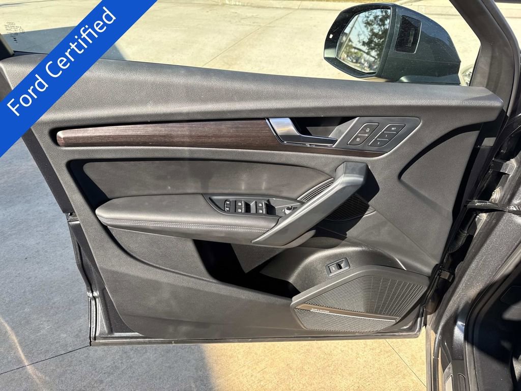 Used 2023 Audi Q5 2.0T Prestige w/ Prestige Package image 21