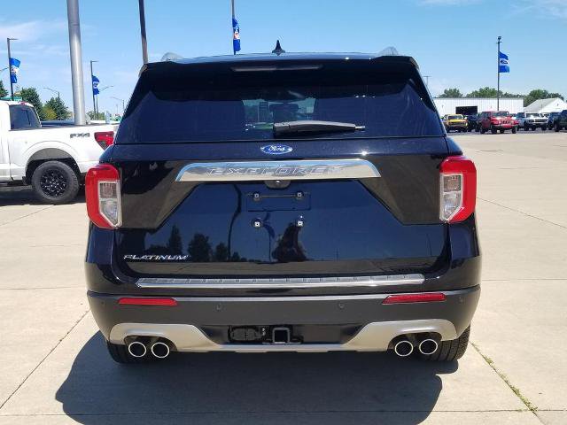 Certified 2023 Ford Explorer Platinum w/ Technology Package AWD/4WD image 3