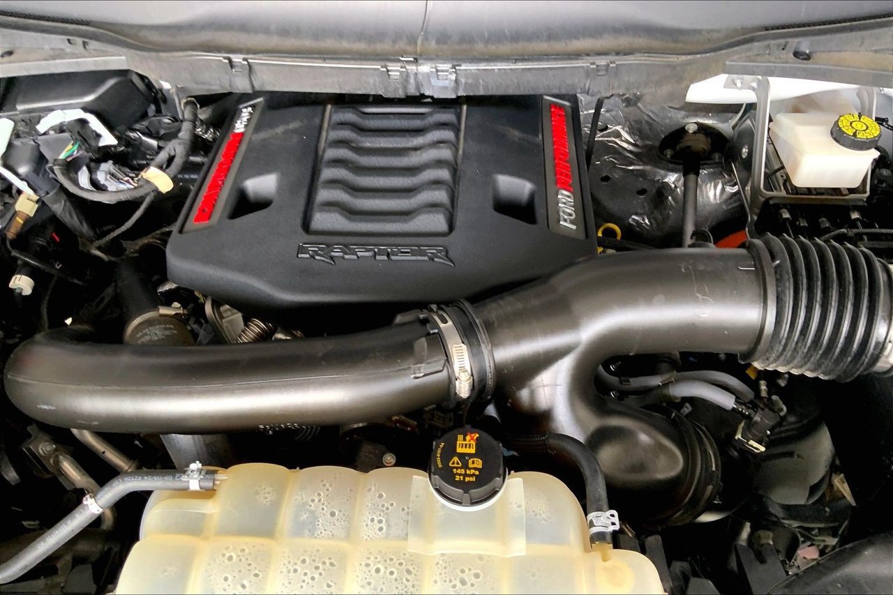 Certified 2024 Ford F150 Raptor AWD/4WD image 32