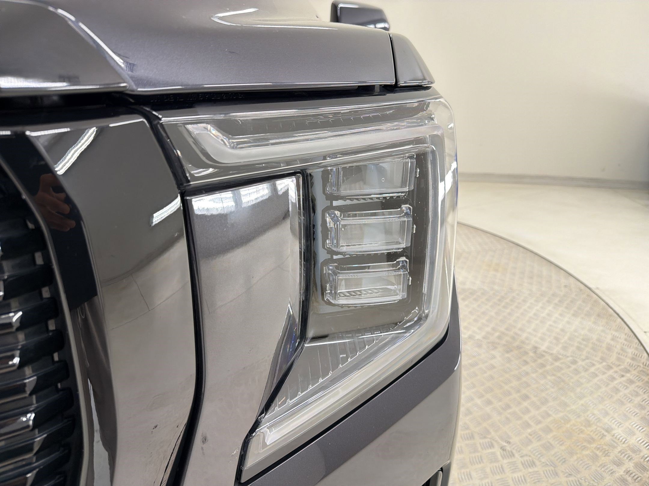 Used 2023 GMC Yukon Denali w/ Denali Reserve Package AWD/4WD image 11
