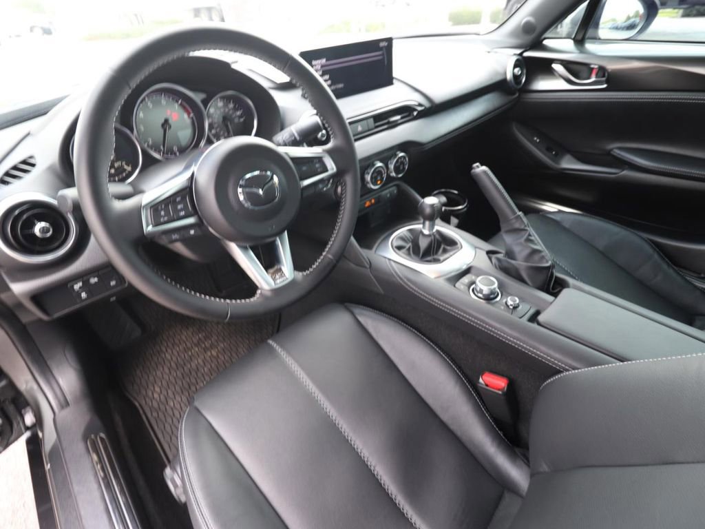 Used 2025 MAZDA MX-5 Miata RF Grand Touring w/ Weather Package image 16