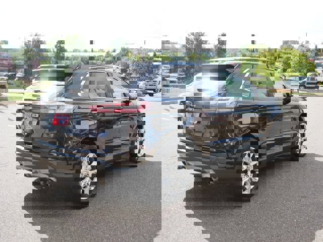 Certified 2024 Ford Edge Titanium image 3