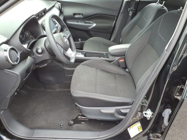 Used 2023 Nissan Kicks SV FWD image 17