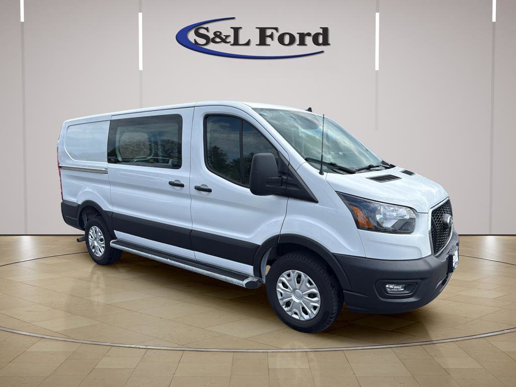 Certified 2025 Ford Transit 250 Low Roof w/ Exterior Upgrade Package RWD image 11