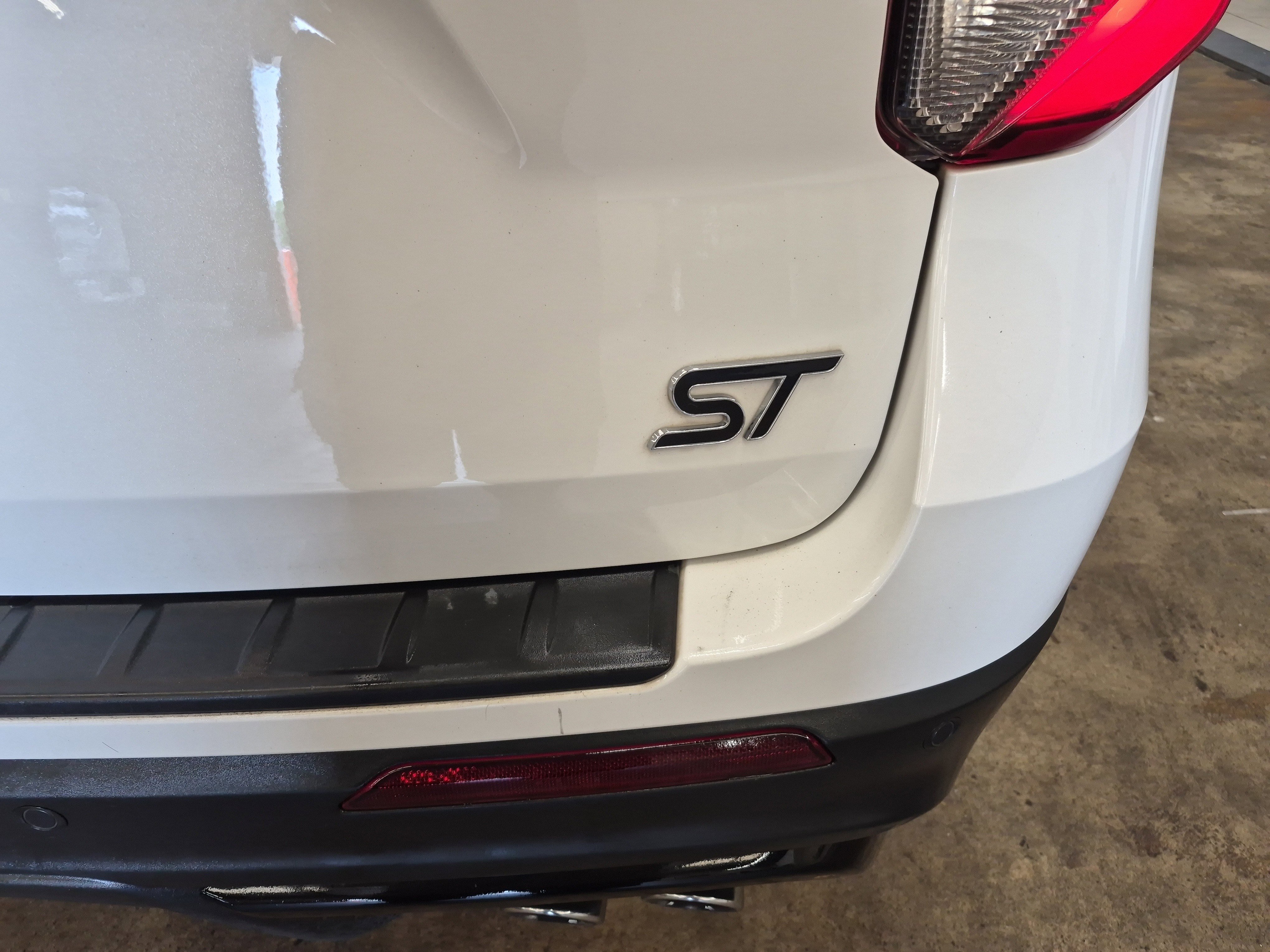 Certified 2021 Ford Explorer ST w/ Equipment Group 401A image 7