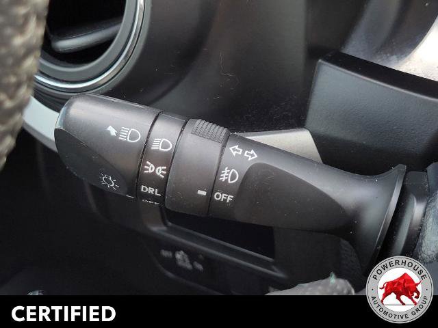 Used 2018 Toyota Tacoma SR5 RWD image 29