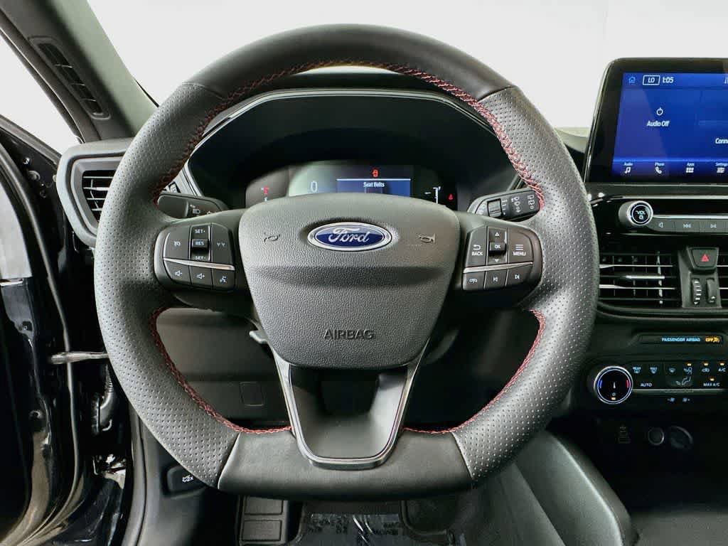 Certified 2025 Ford Escape ST-Line FWD image 15