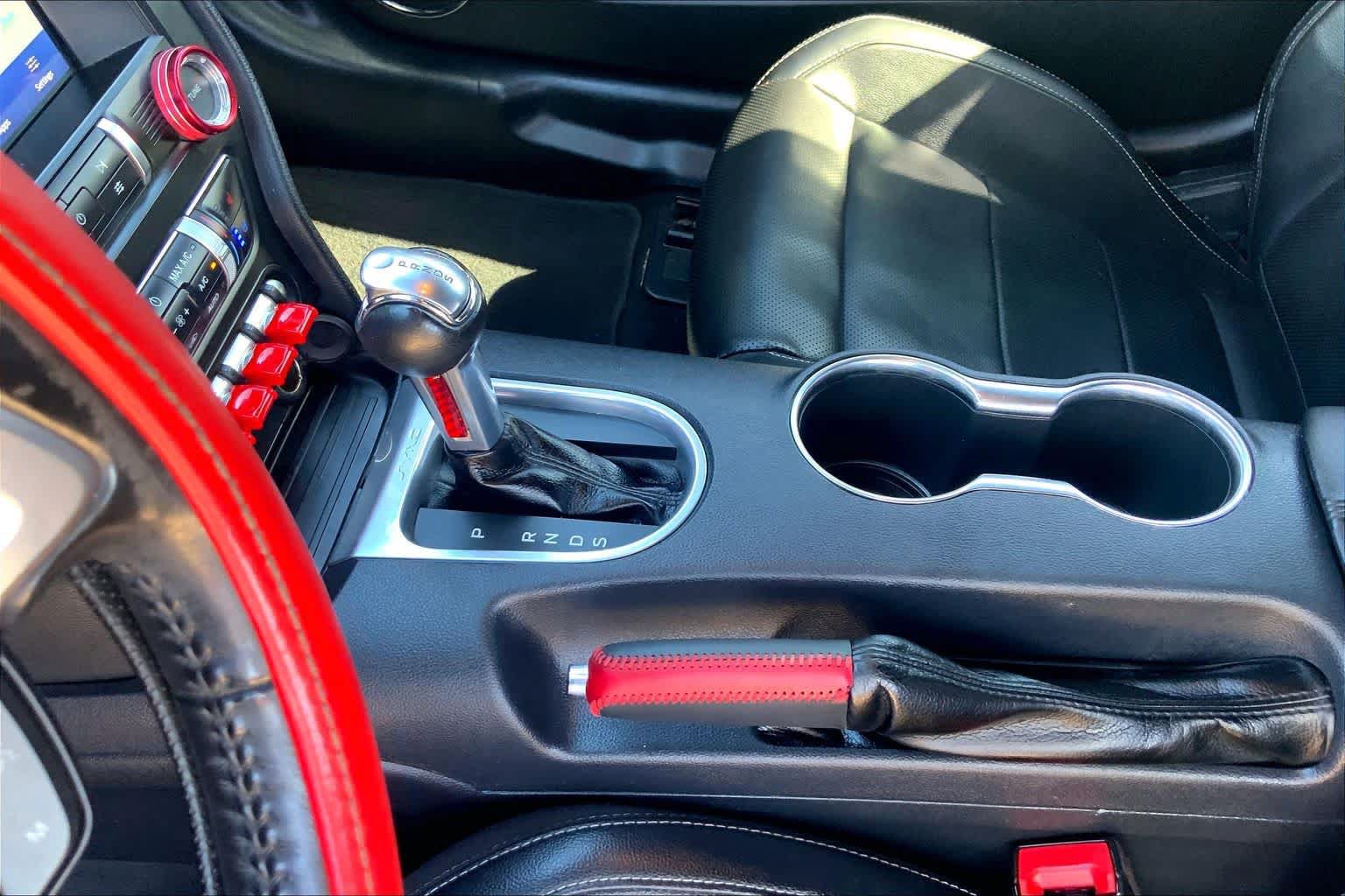 Certified 2022 Ford Mustang Premium RWD image 17