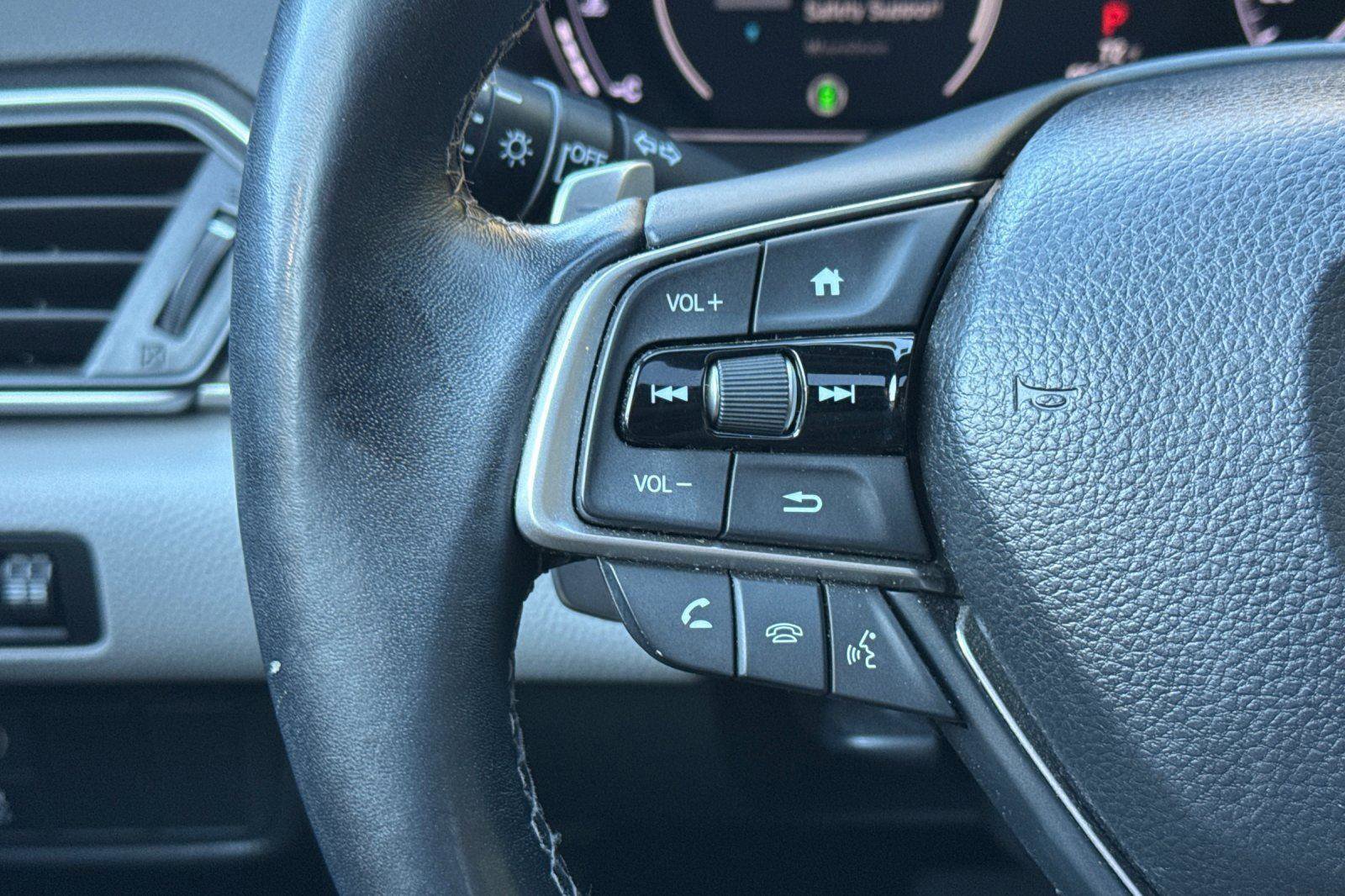 Used 2018 Honda Accord EX-L image 25