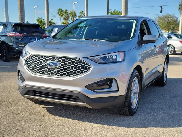 Certified 2024 Ford Edge SEL image 3