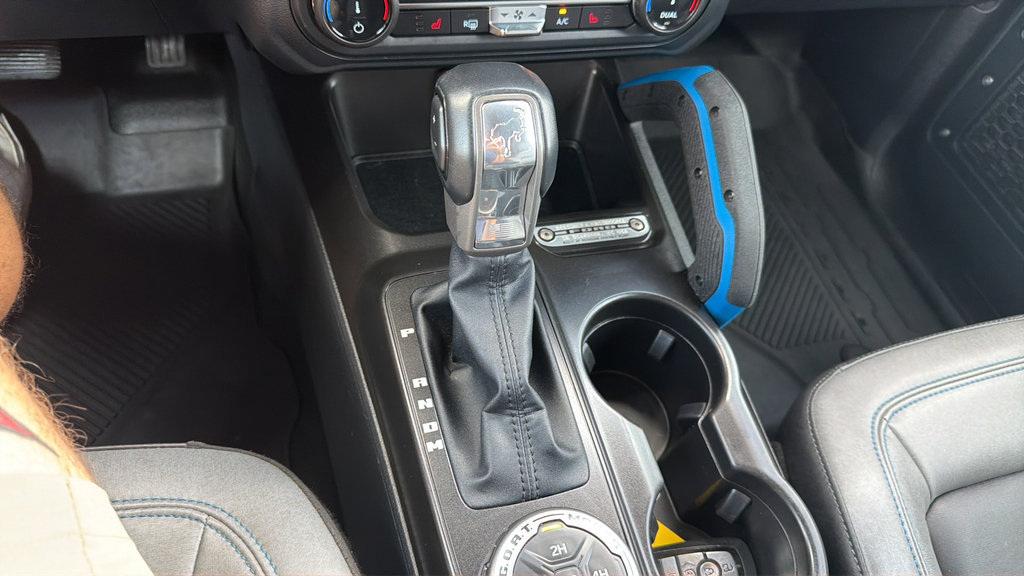 Certified 2022 Ford Bronco Black Diamond w/ Sasquatch Package AWD/4WD image 26