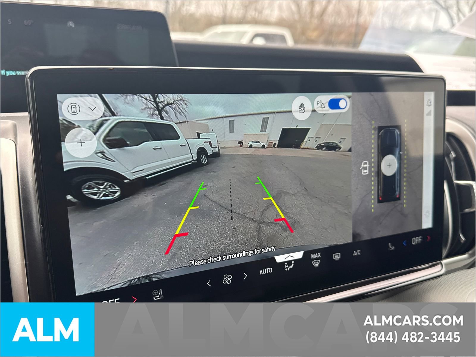 Certified 2025 Ford Expedition Active image 36