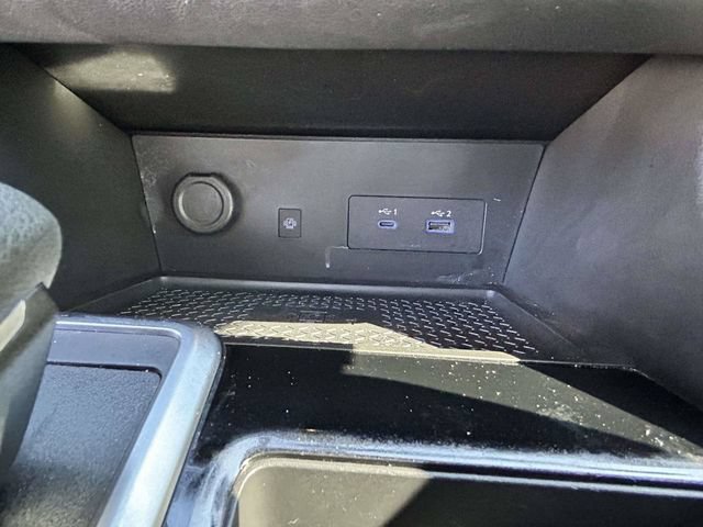 Used 2024 Nissan Pathfinder SL w/ SL Premium Package FWD image 11