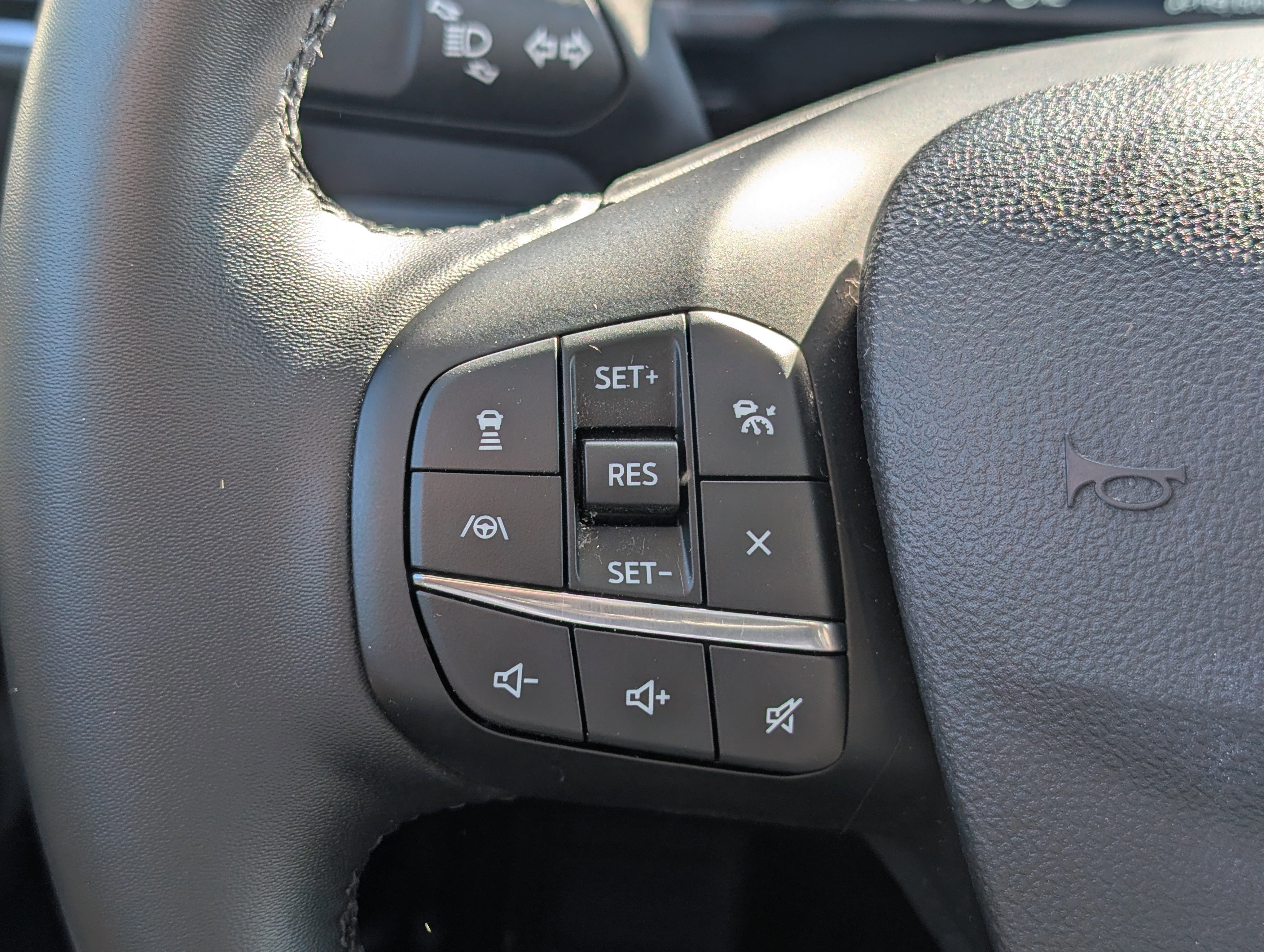 Certified 2025 Ford Bronco Sport Outer Banks w/ Outer Banks Tech Package+ AWD/4WD image 24