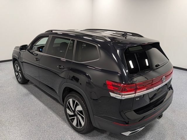 Used 2024 Volkswagen Atlas SE AWD/4WD image 7
