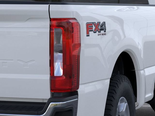 Certified 2026 Ford F350 XLT w/ FX4 Off-Road Package AWD/4WD image 21