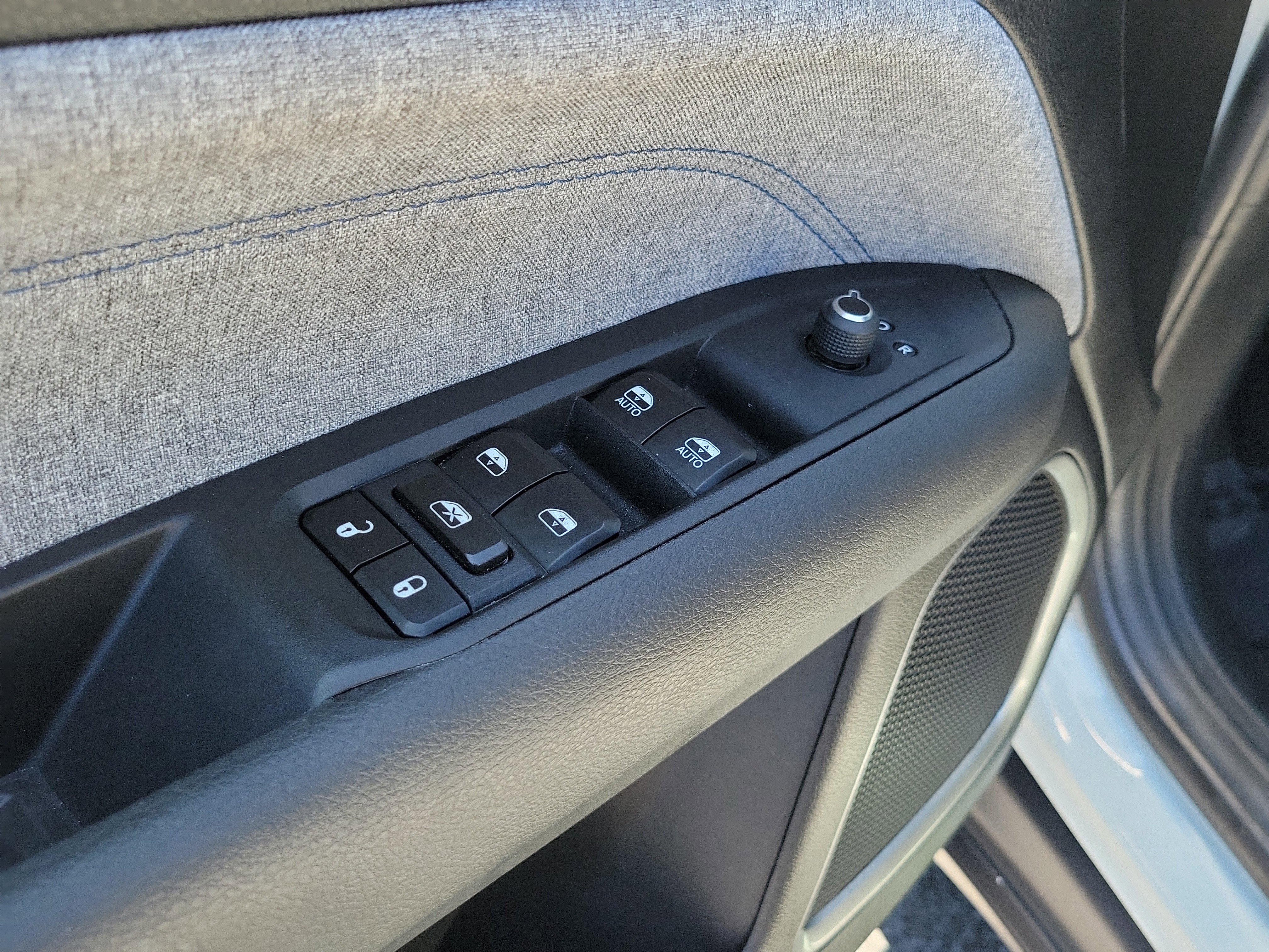 Used 2024 Jeep Compass Latitude AWD/4WD image 20