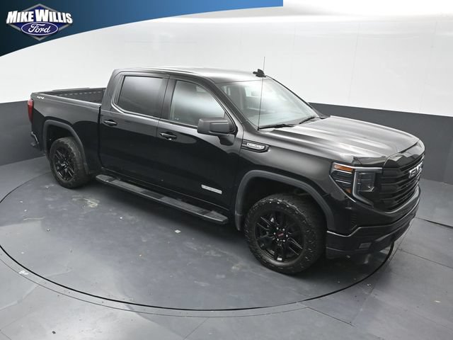 Used 2024 GMC Sierra 1500 Elevation w/ LPO, Elevation Black Package AWD/4WD image 9