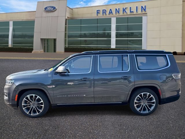 Used 2022 Jeep Grand Wagoneer Series III w/ Rear Seat Video Group 1 AWD/4WD image 4