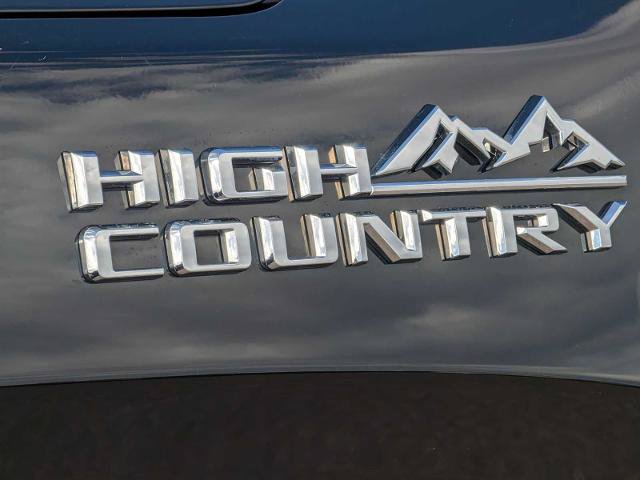 Used 2022 Chevrolet Silverado 1500 High Country w/ Z71 Off-Road Package AWD/4WD image 11
