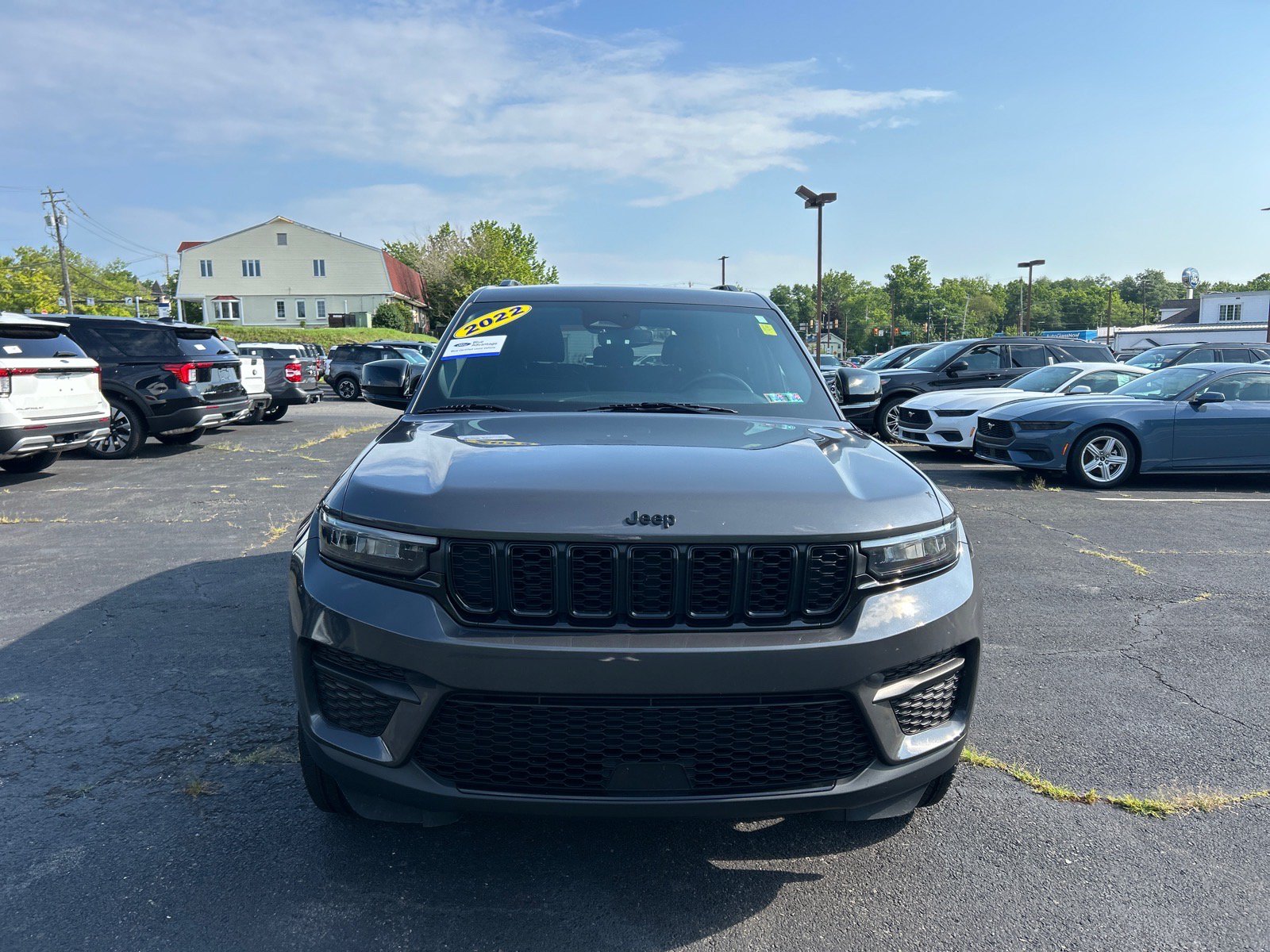 Used 2022 Jeep Grand Cherokee Altitude AWD/4WD image 20