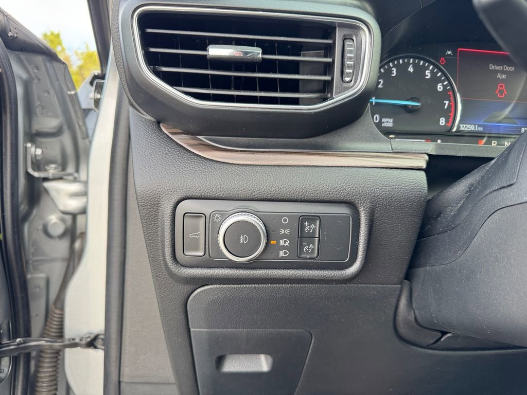 Certified 2022 Ford Explorer Limited w/ Equipment Group 301A image 20