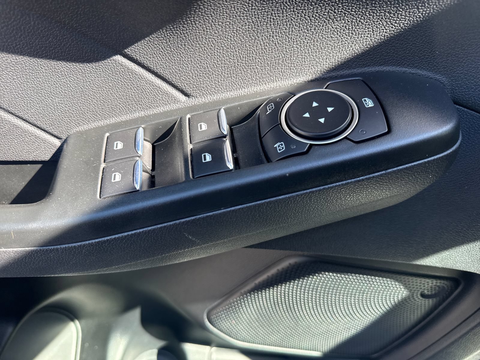 Certified 2022 Ford Escape SE AWD/4WD image 11