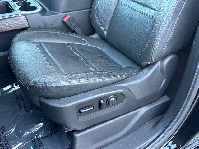 Used 2021 GMC Sierra 3500 Denali w/ Denali Ultimate Package AWD/4WD image 15