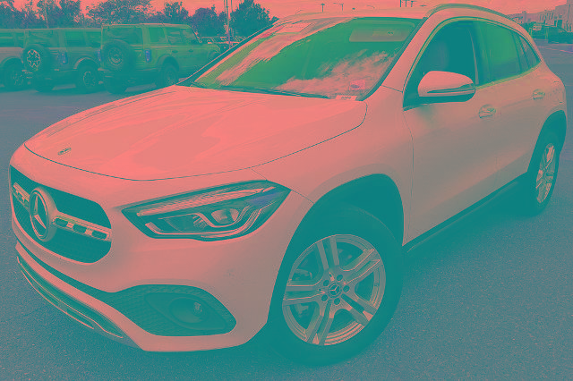 Used 2022 Mercedes-Benz GLA 250 4MATIC image 6
