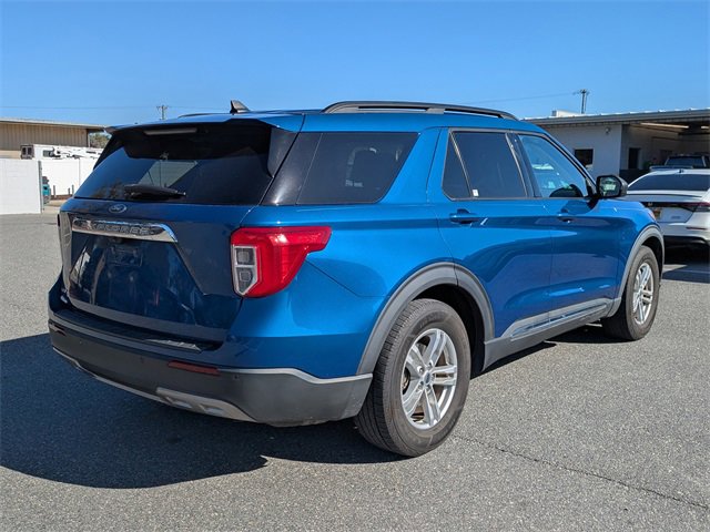 Certified 2021 Ford Explorer XLT w/ Equipment Group 202A image 3