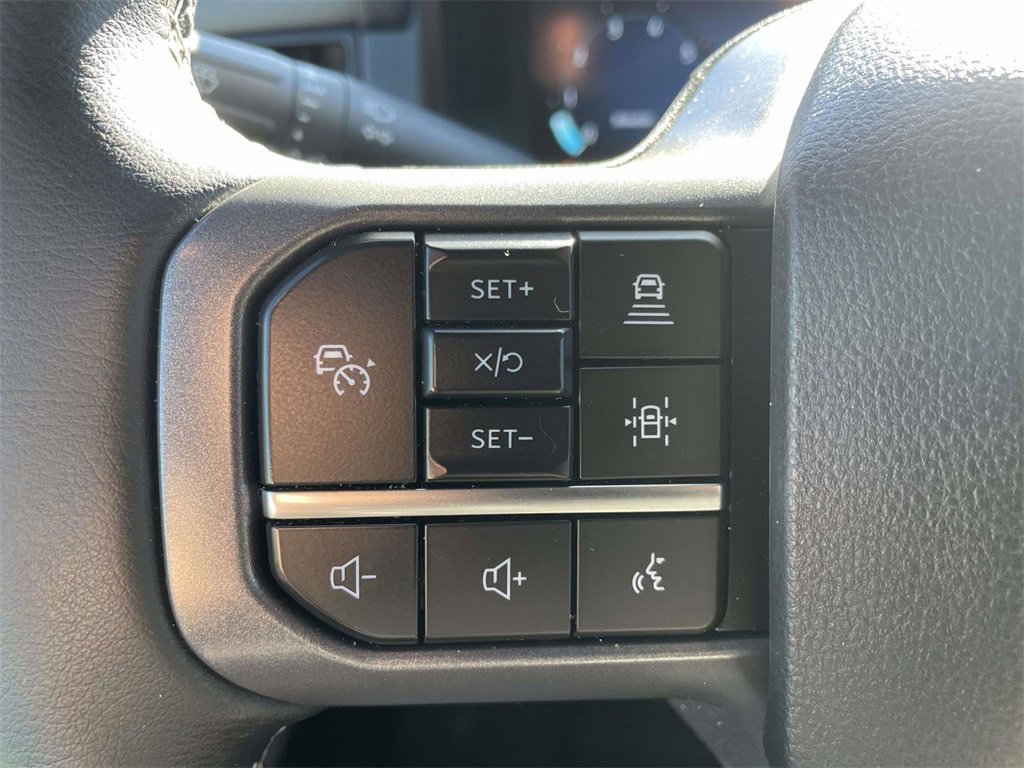 Certified 2025 Ford F150 Lariat w/ Equipment Group 502A High image 27