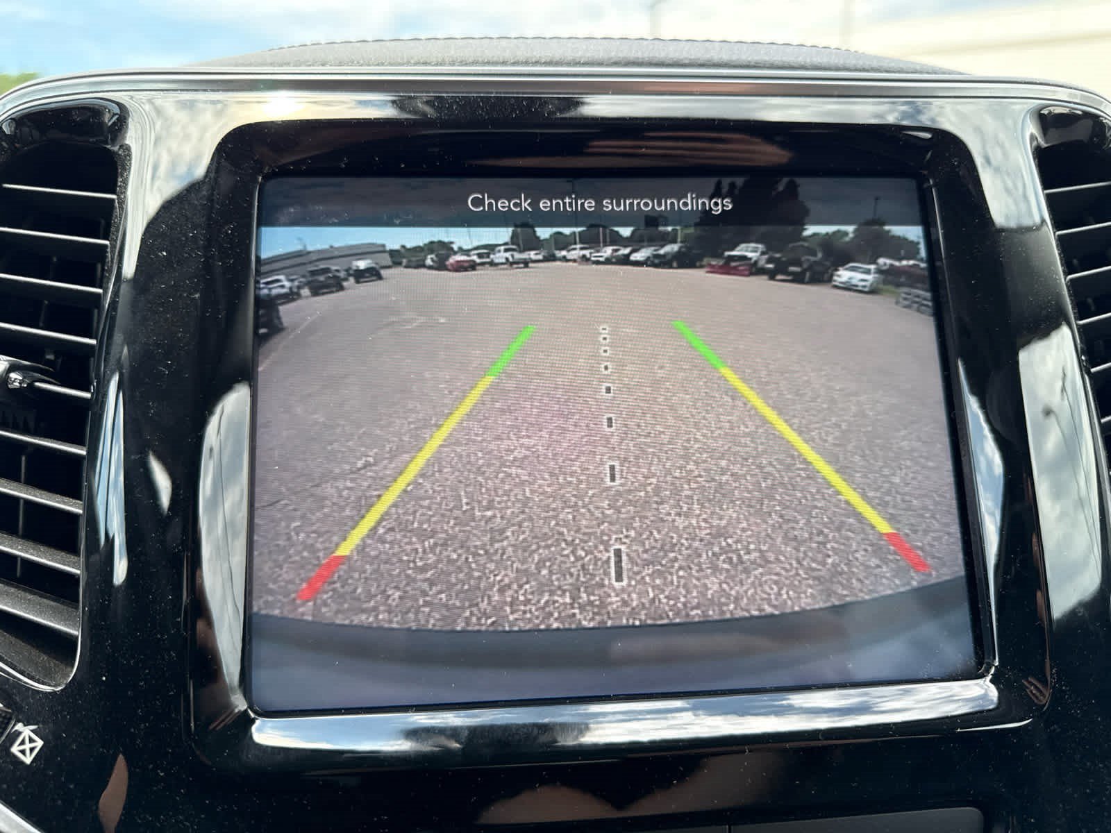 Used 2020 Jeep Cherokee Limited AWD/4WD image 14