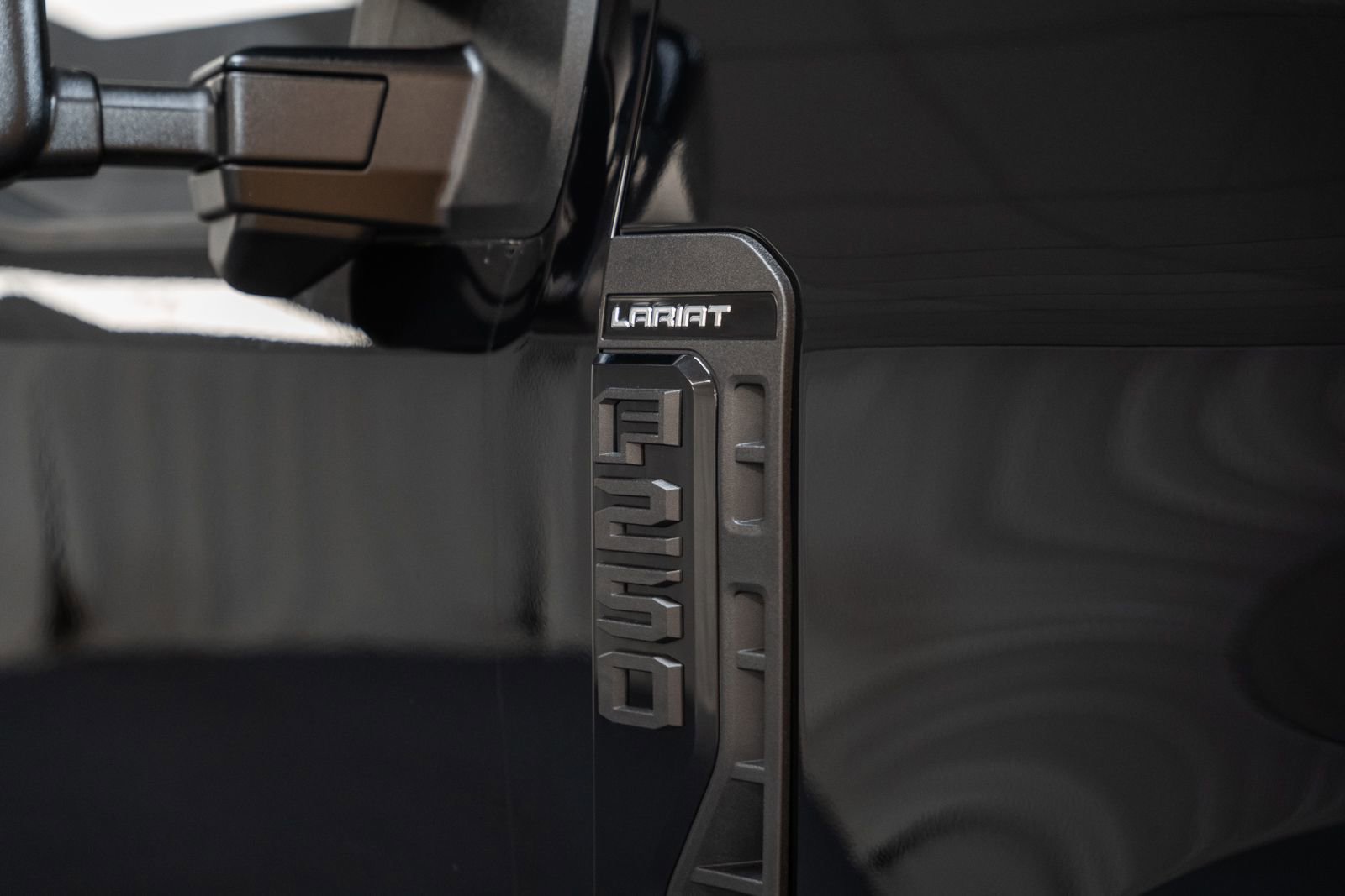 Certified 2024 Ford F250 Lariat w/ Lariat Ultimate Package image 17