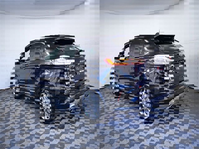 Certified 2022 Ford Edge Titanium w/ Equipment Group 301A image 6