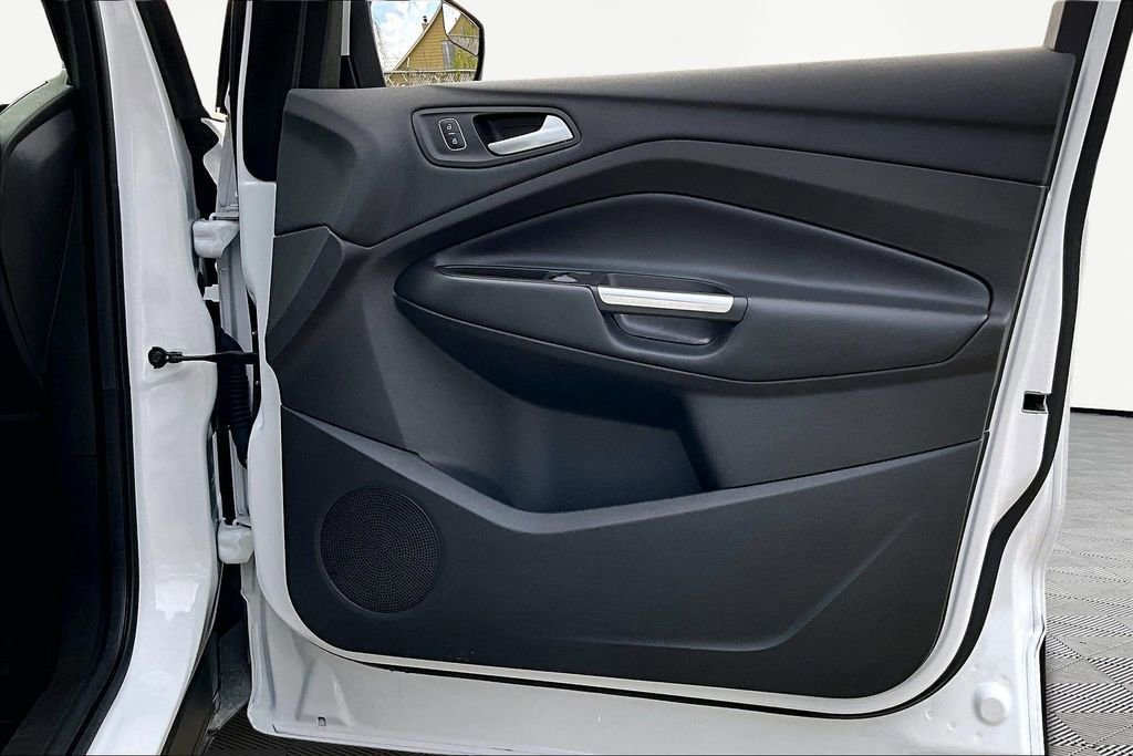 Certified 2019 Ford Escape SE image 24