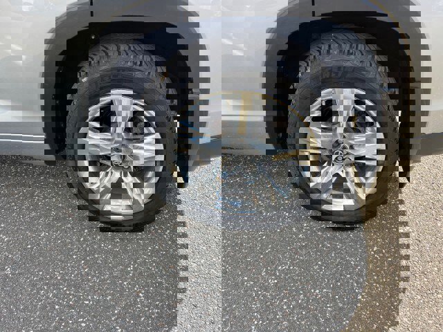 Used 2018 Toyota Highlander Limited image 27