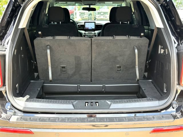 Certified 2023 Ford Explorer XLT RWD image 8