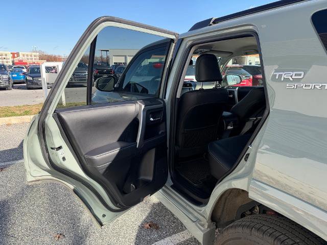 Used 2022 Toyota 4Runner TRD Sport w/ Technology Package image 12