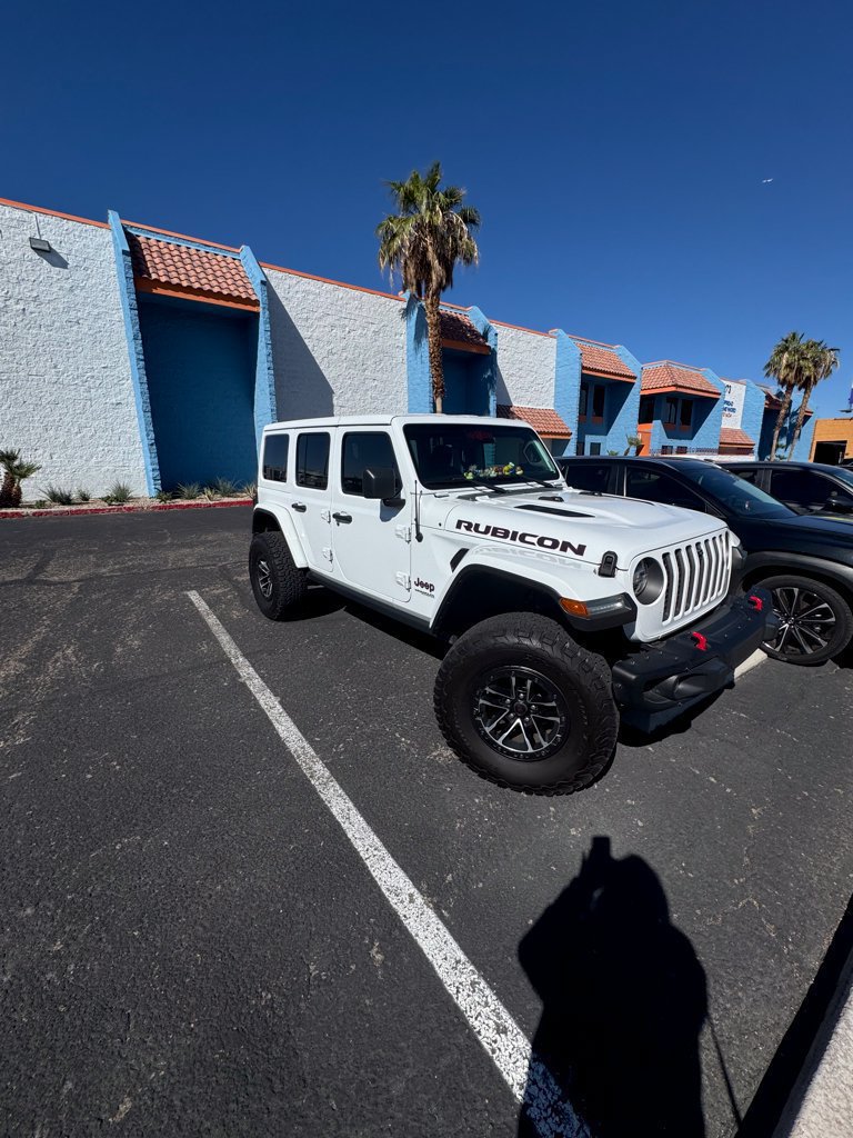 Used 2021 Jeep Wrangler Unlimited Rubicon AWD/4WD image 2