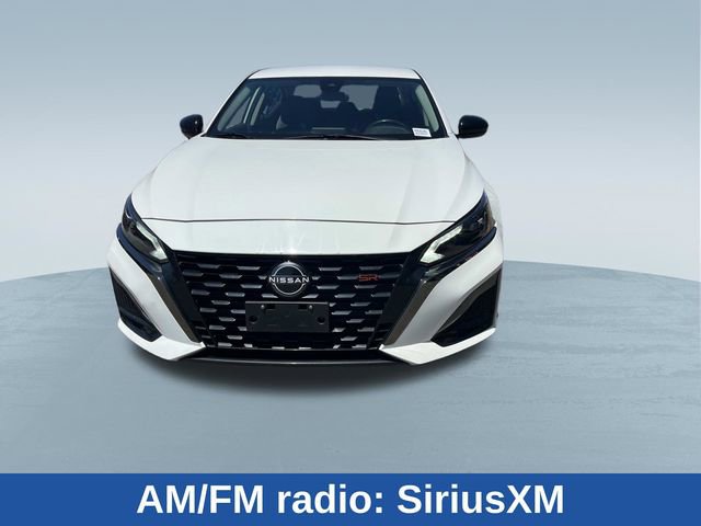 Used 2024 Nissan Altima 2.5 SR FWD image 10